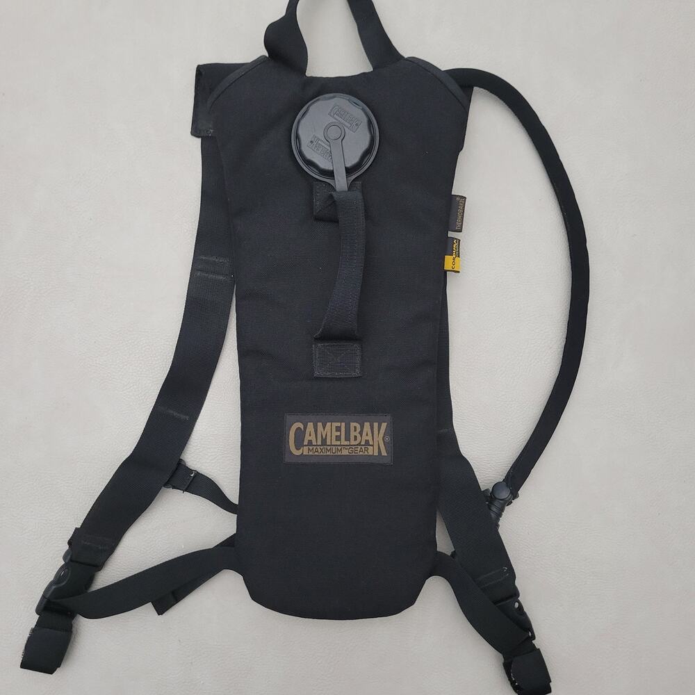 CAMELBAK MAXIMUM GEAR CORDURA THERMOBAK 2L (70 FL OZ) HYDRATION PACK. BLACK